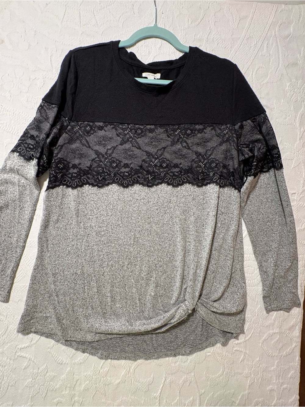 Maurices Women’s Black and Gray Lace-Trim Long Sleeve Top Size Xl floral lace